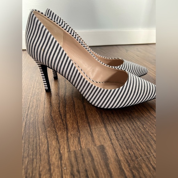 Kelly & Katie Shoes - Kelly & Katie Astoria Pump Black and White Stripe Size 8